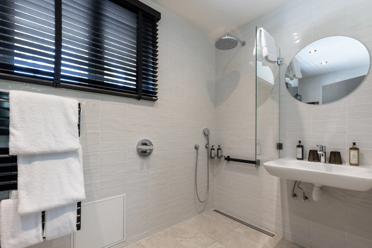 Bathroom Bedroom Apartment