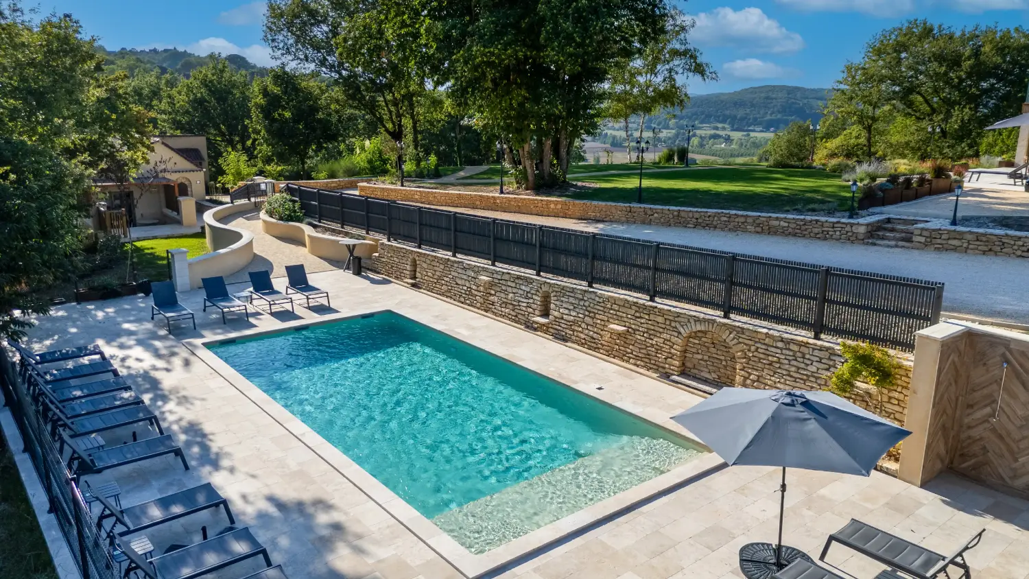 La Perle de domme vacation rentals dordogne france luxury villas pool ()