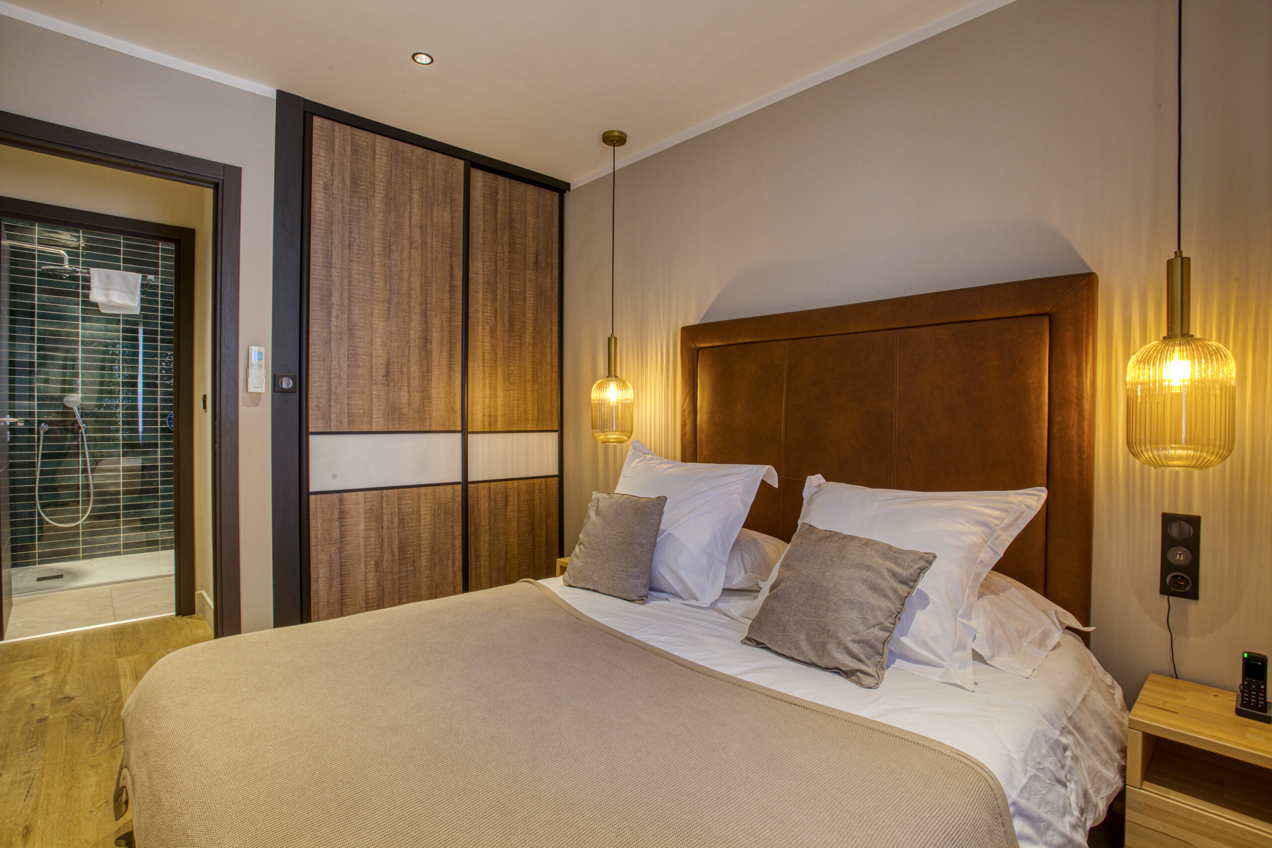 bed laperle scaled