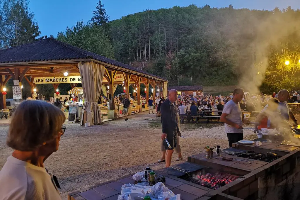 marche producteurs locaux bouzic camping dordogne jpg